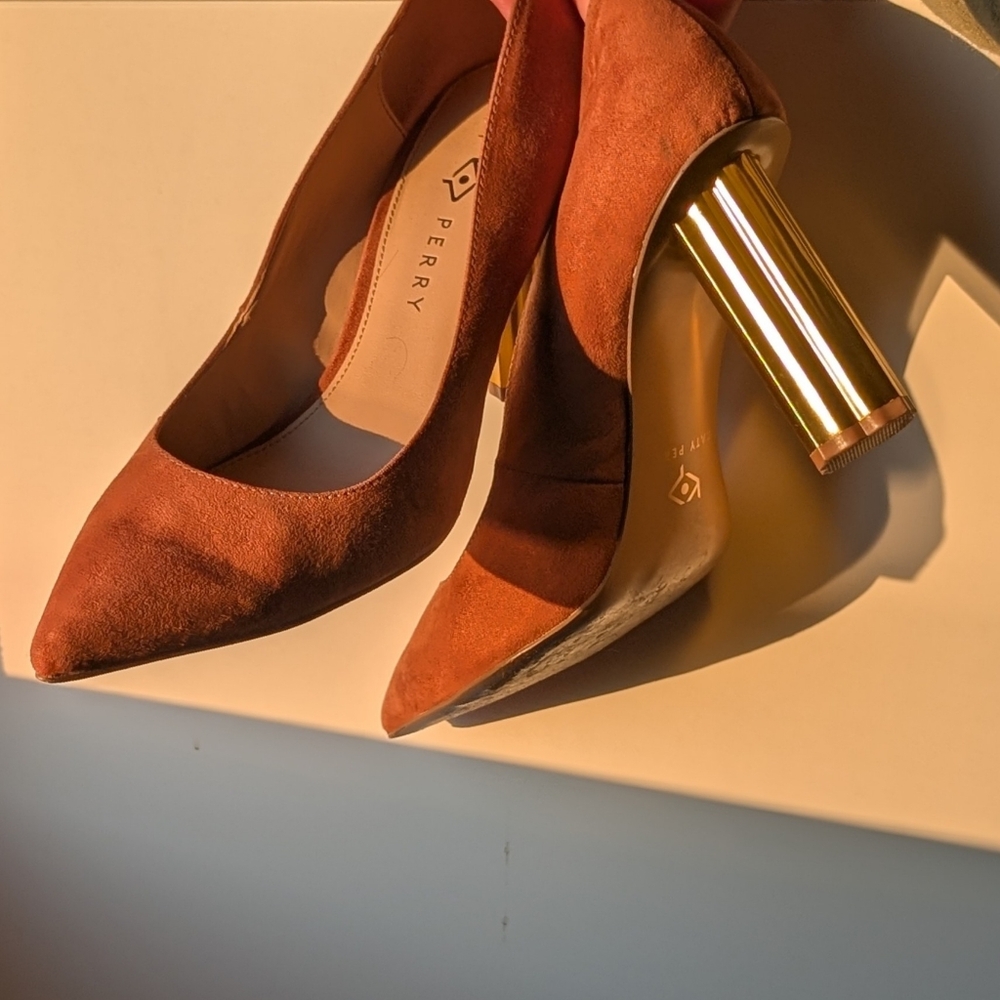 The Dellilah High Pump - Butterscotch